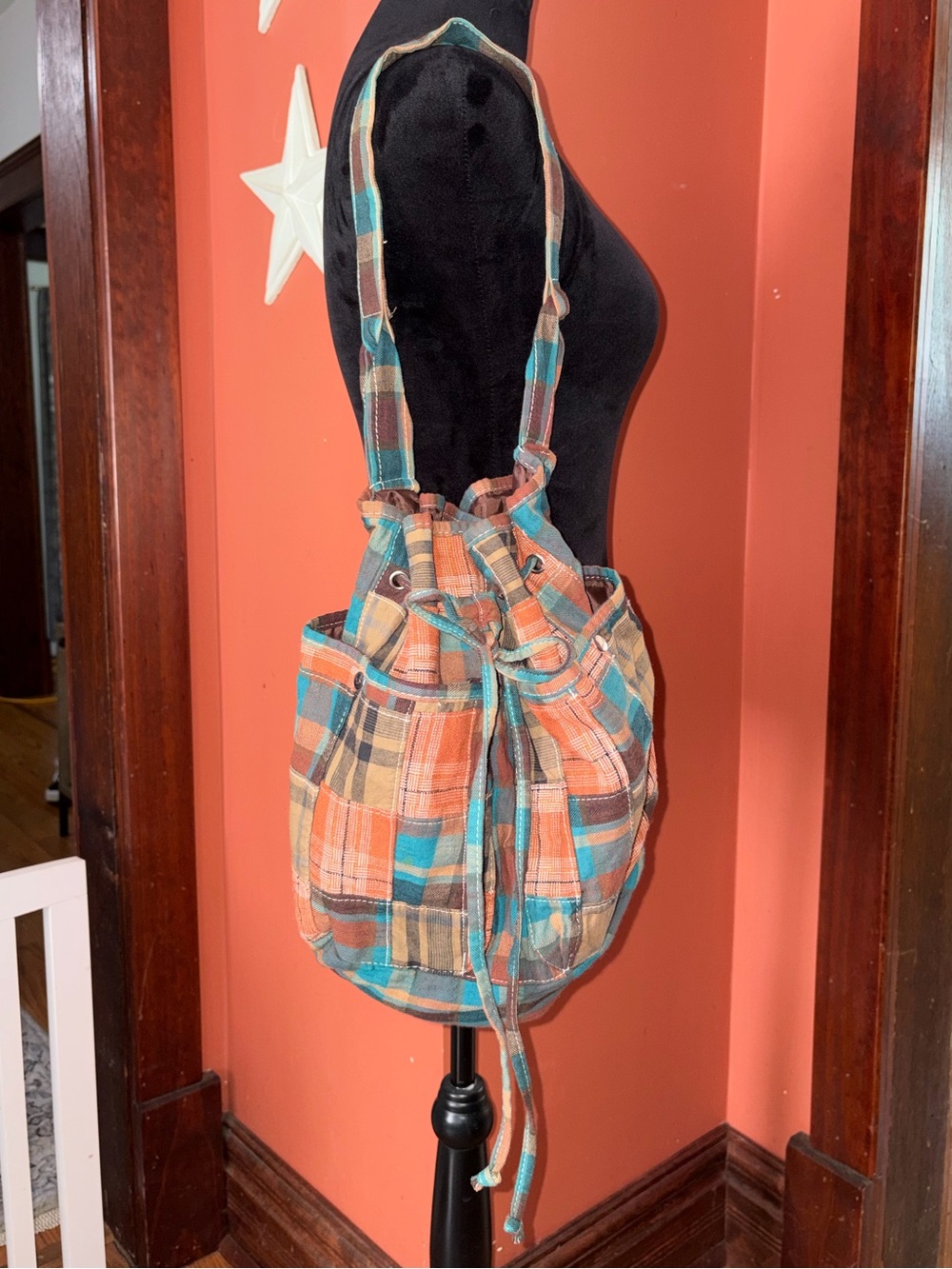 2000’s Plaid Drawstring Shoulder Bag